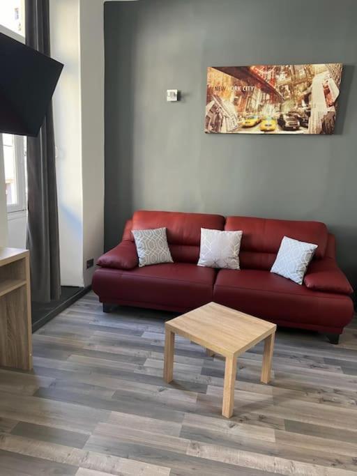 Le Petit Marseillais Apartment *